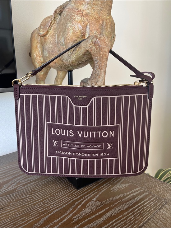 Louis Vuitton Handbags - Louis Vuitton Inside Out Neverfull Pouch